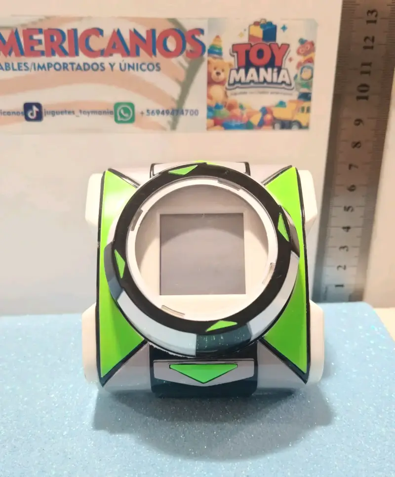 Reloj Omnitrix Ben 10 con Juego Interactivo - 2