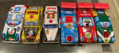 Autos antiguos de hojalata - miniatura 1