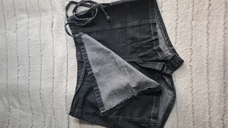 Faldas short corta negra