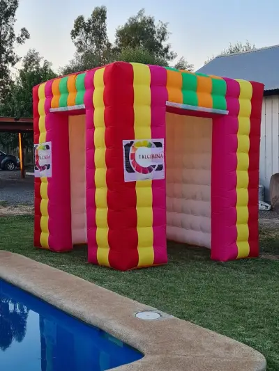 Cabina inflable para eventos multicolor - miniatura 1