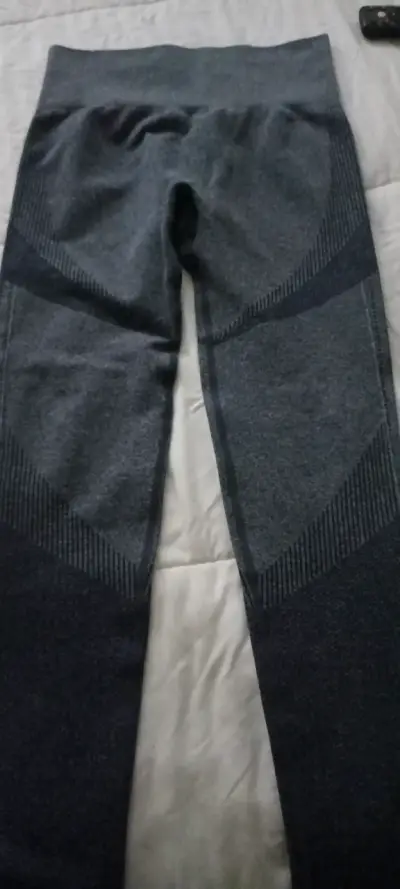 Pantalones deportivos grises para mujer - miniatura 1