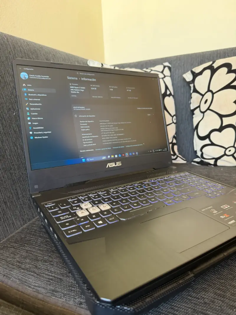Laptop ASUS TUF Gaming con pantalla de 15 pulgadas - 2