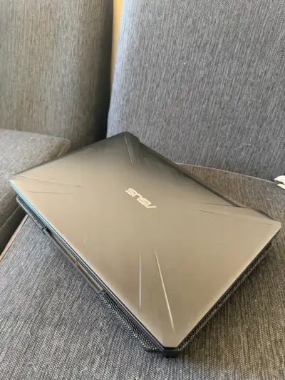 Laptop ASUS TUF Gaming con pantalla de 15 pulgadas - miniatura 5