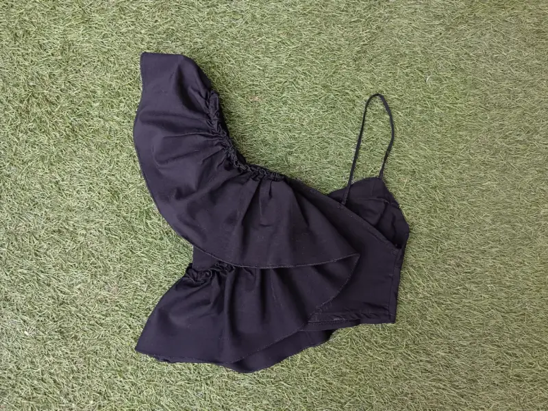 Conjunto de blusas ZARA negras con volantes - 4