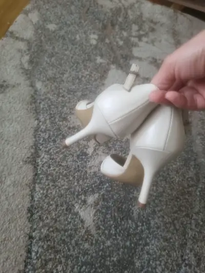 Zapatos de Tacón Blanco Elegantes para Mujer - miniatura 2