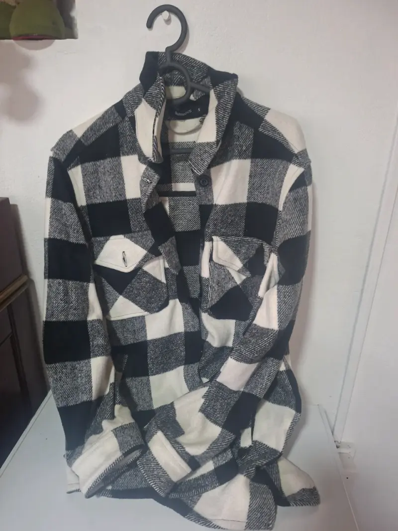 Camisa de franela a cuadros blanco y negro