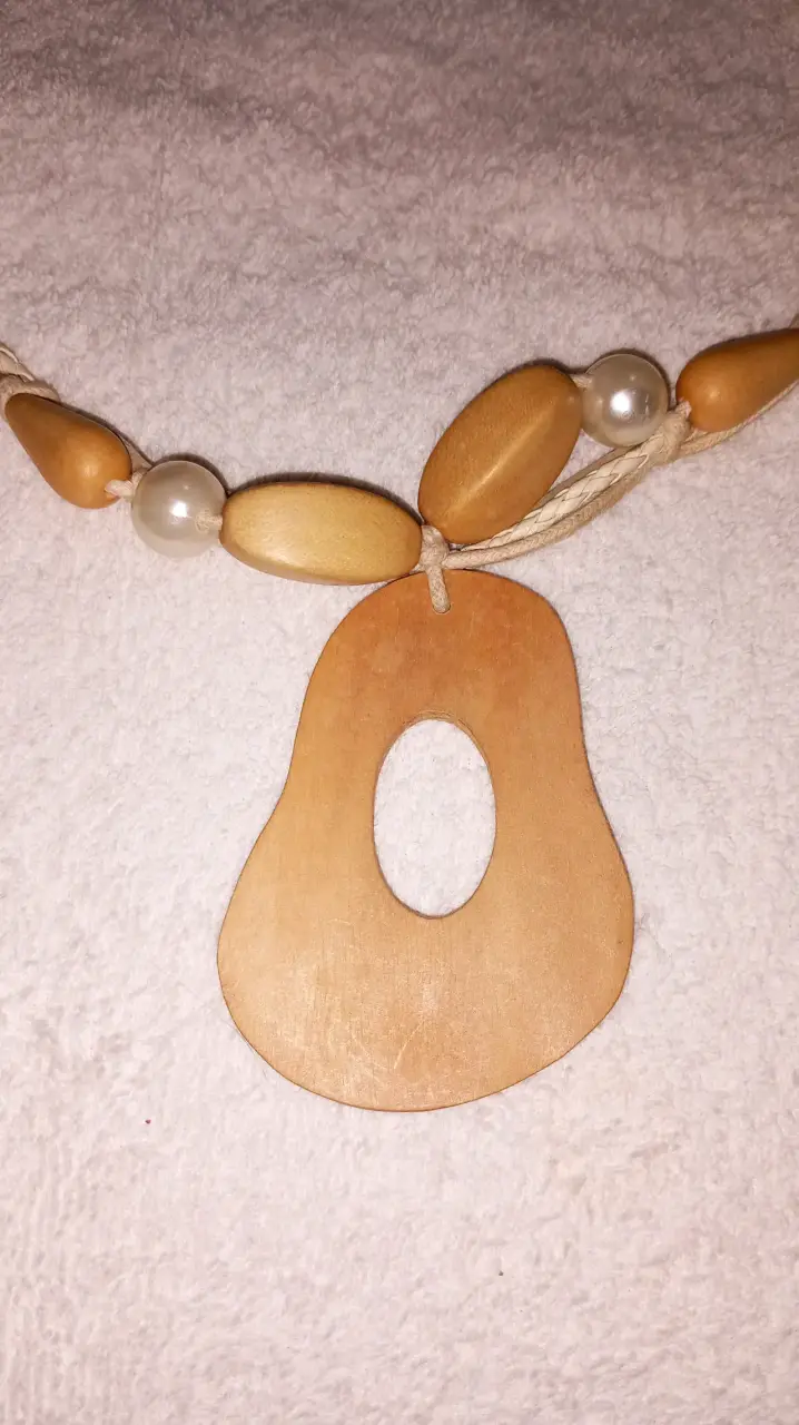 Par de Collares artesanales de madera - 2