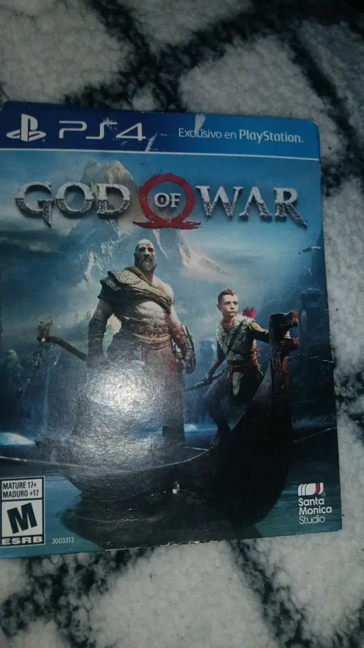 Juegos PS4 Shadow of the Colossus y God of War - 2