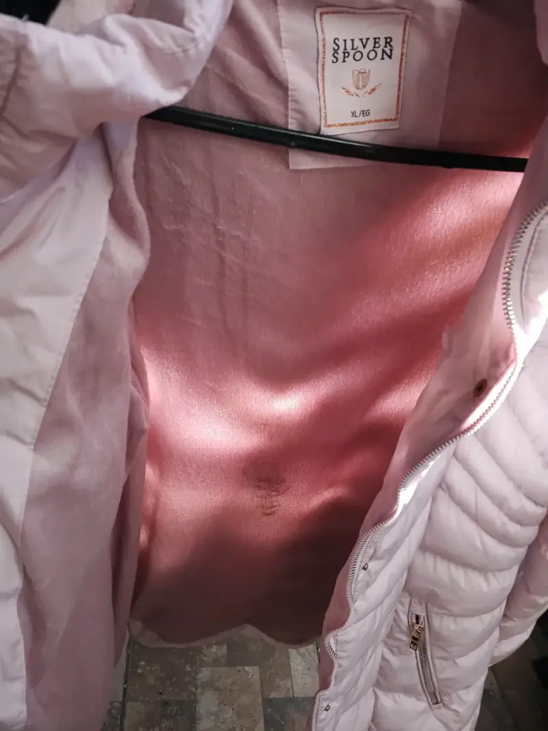 Abrigo de invierno rosa con capucha y forro de piel - 6