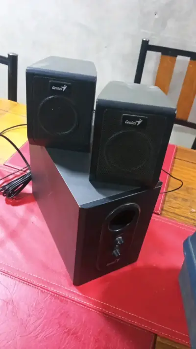 Parlantes Genius con Subwoofer Negro - miniatura 2