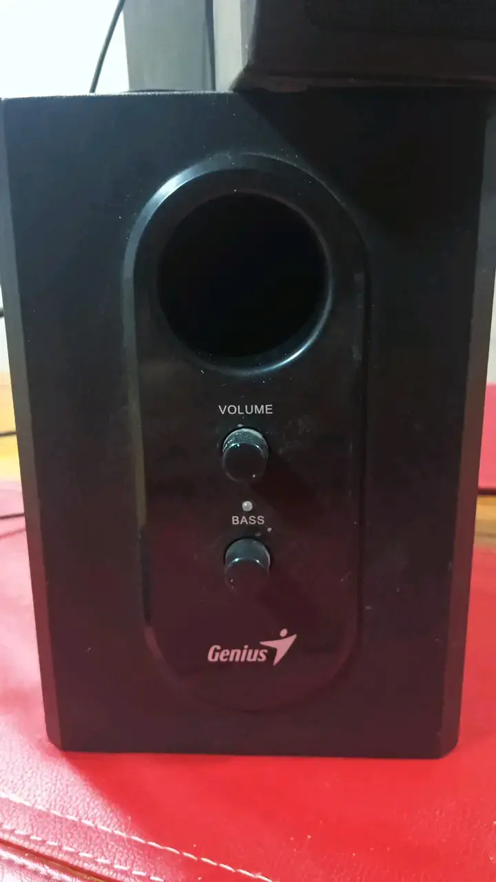 Parlantes Genius con Subwoofer Negro - 6