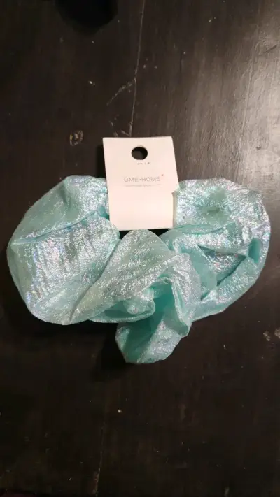 Colección de 4 Scrunchies Brillantes OME HOME - miniatura 3