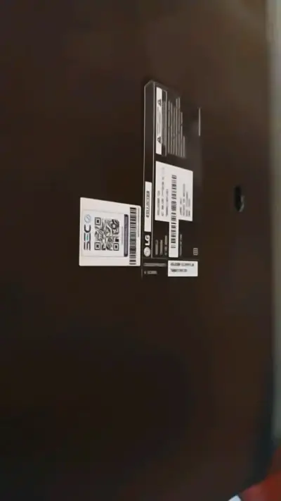 Televisor LG LED 43 pulgadas en buen estado - miniatura 2