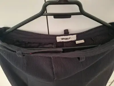 Pantalones de vestir grises para mujer - miniatura 2
