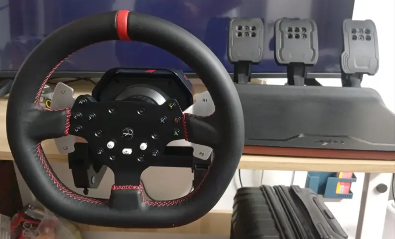 Volante PXN V10 Pro con pedales - 4