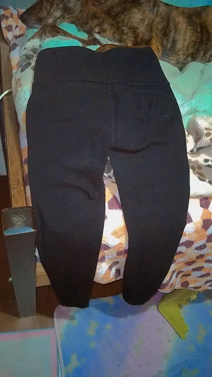 Pantalones negros con diseño trenzado - 2