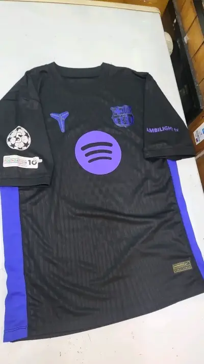 Camiseta fc Barcelona Negra - miniatura 1