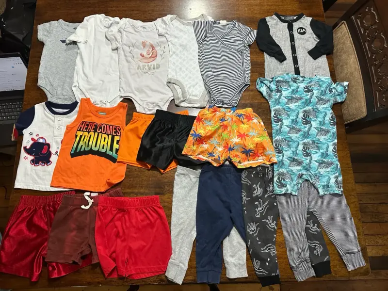 Lote de ropa niño 12 meses (#11) - 1