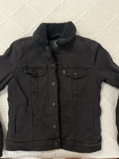 Chaqueta Levis  negra con chiporro - miniatura 1