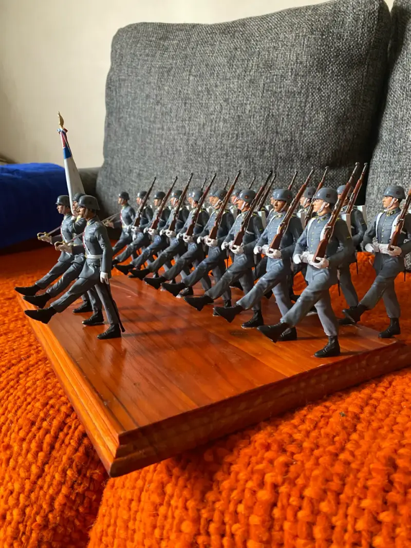 Figuras en resina 12 cm de alto 25.000 c/u - 6
