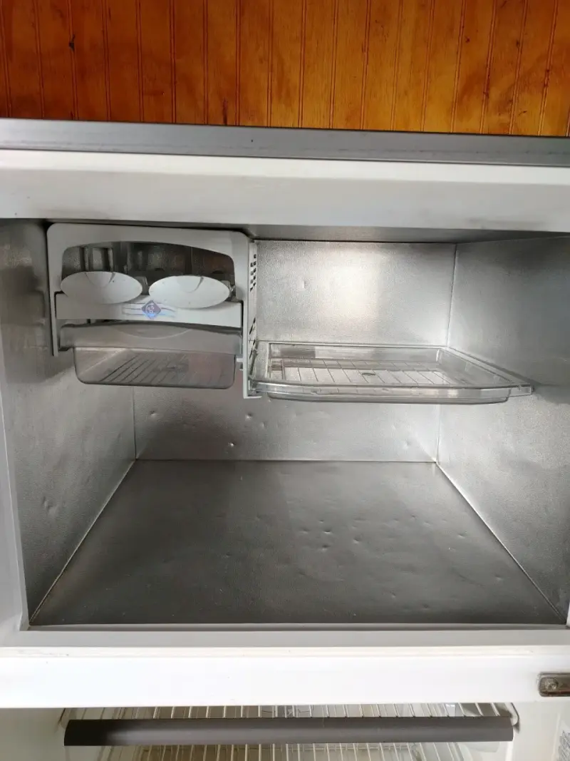 Refrigerador de dos puertas en buen estado - 1