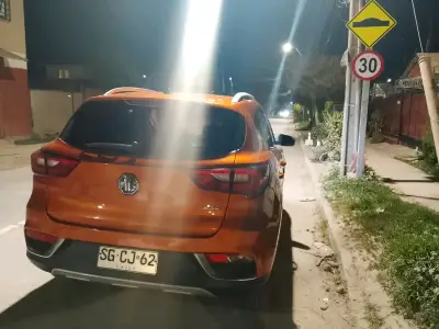 SUV MG ZS 2019 en excelente estado - miniatura 2