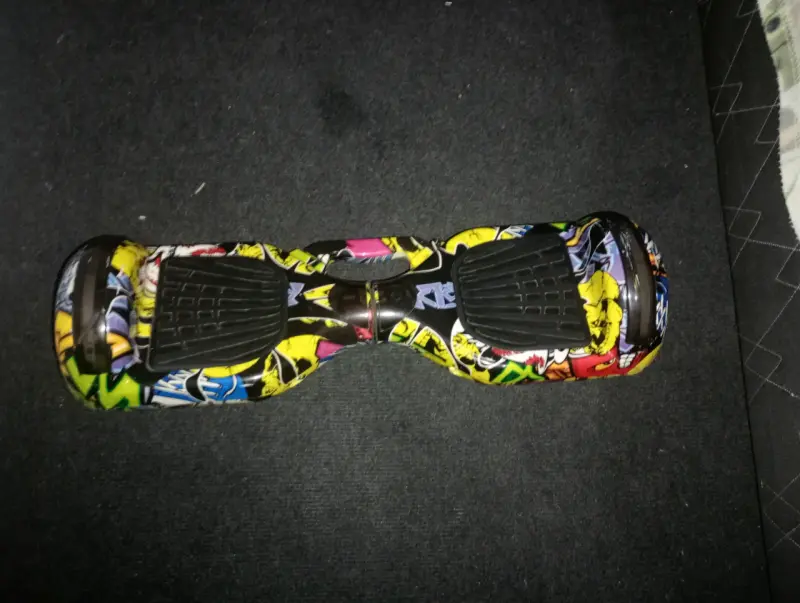 Hoverboard eléctrico diseño grafiti colorido