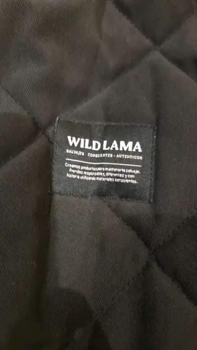 Chaqueta acolchada negra Wild Lama reciclada - miniatura 2