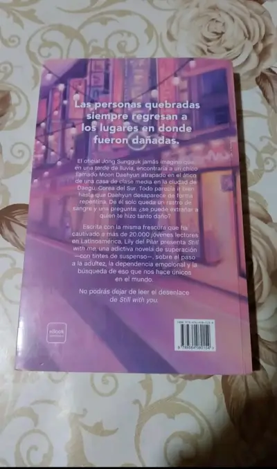 Libros 'Still With You' y 'Still With Me' - miniatura 4