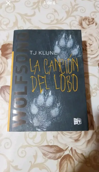 Libro 'La Canción del Lobo' de TJ Klune - miniatura 1