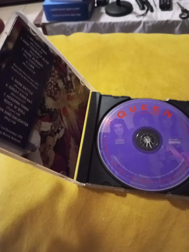 CD Queen - At The BBC (Edición EE.UU. Hollywood Re - 3
