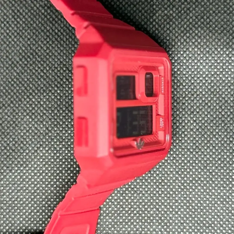 Reloj Adidas Digital Originals, resistente al agua - 4