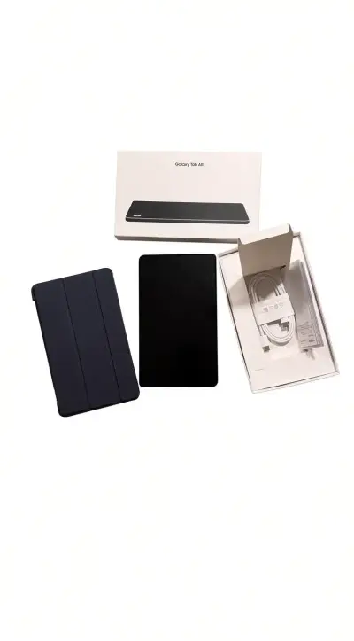 Tablet Samsung Galaxy Tab A11 con funda y cargador - miniatura 1