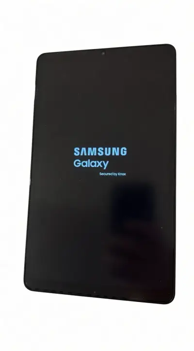 Tablet Samsung Galaxy Tab A11 con funda y cargador - miniatura 4