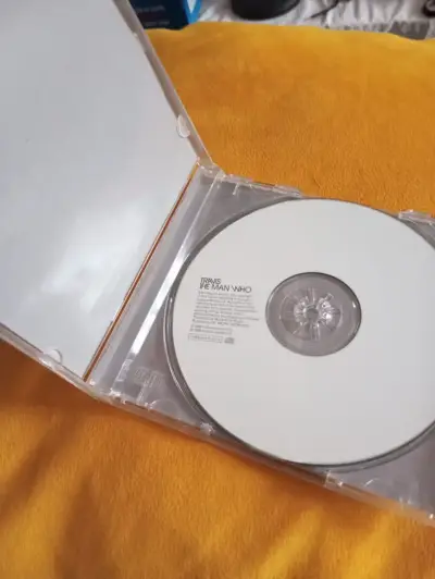 CD de música Travis 'The Man Who' en buen estado - miniatura 3
