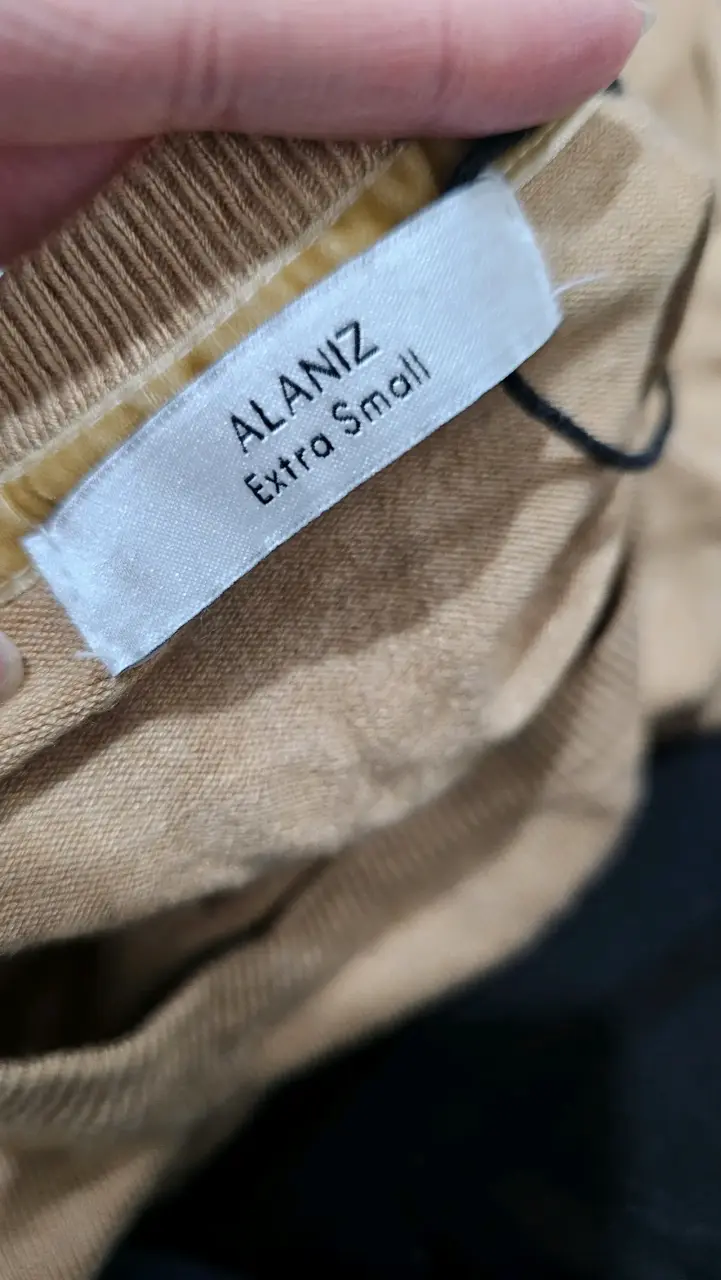 Suéter Beige de Lana Alaniz Talla XS - 2