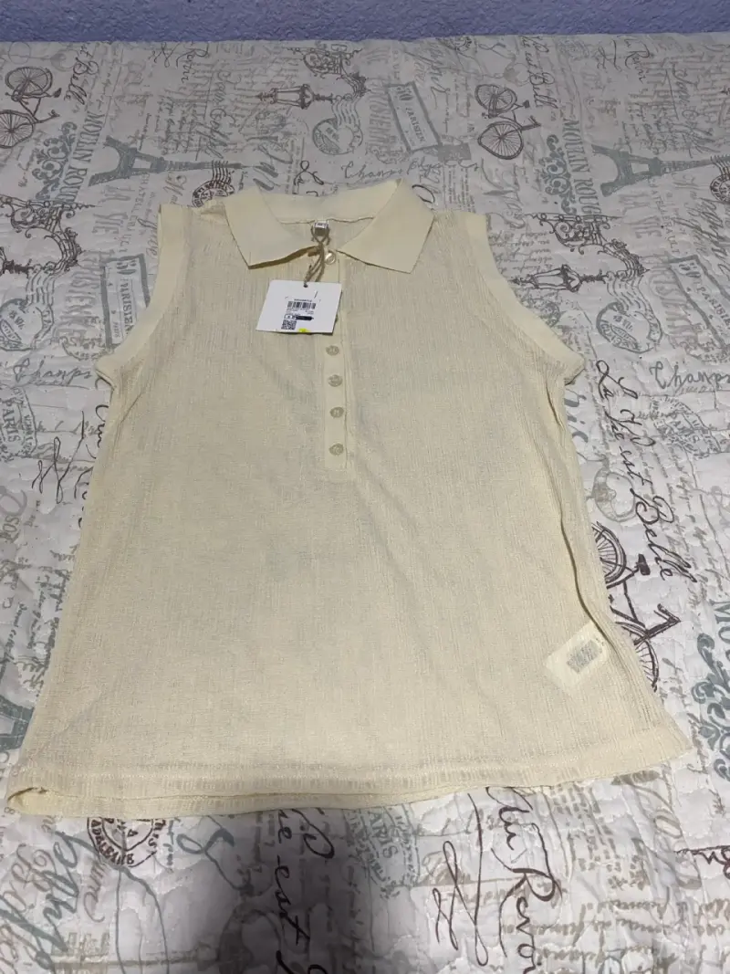 Blusa sin mangas beige con cuello - 2