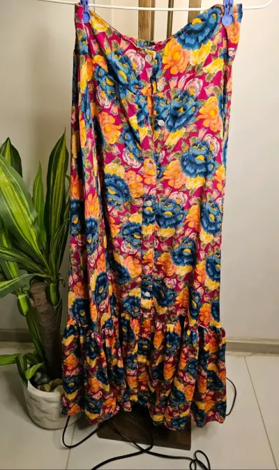 Falda larga floral colorida para mujer - miniatura 2