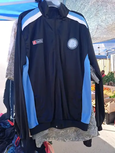 Chaqueta deportiva Lotto Belgrano de Córdoba - miniatura 1