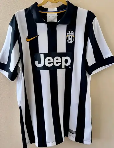Camiseta Juventus Nike Rayas Blancas y Negras - miniatura 1