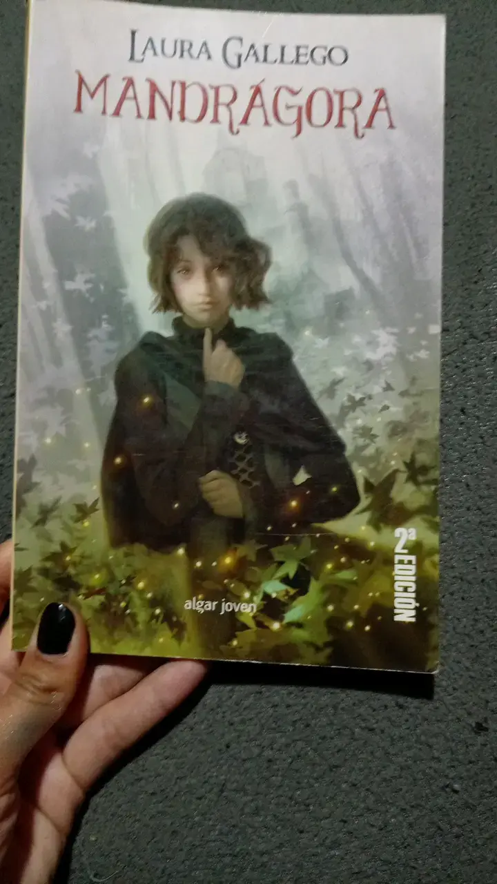 Libro Mandrágora de Laura Gallego