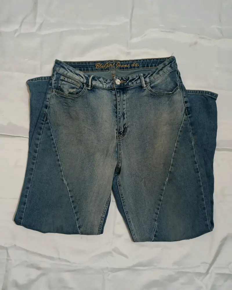 Jeans de mujer BluGirl desgastados talla 46 - 1