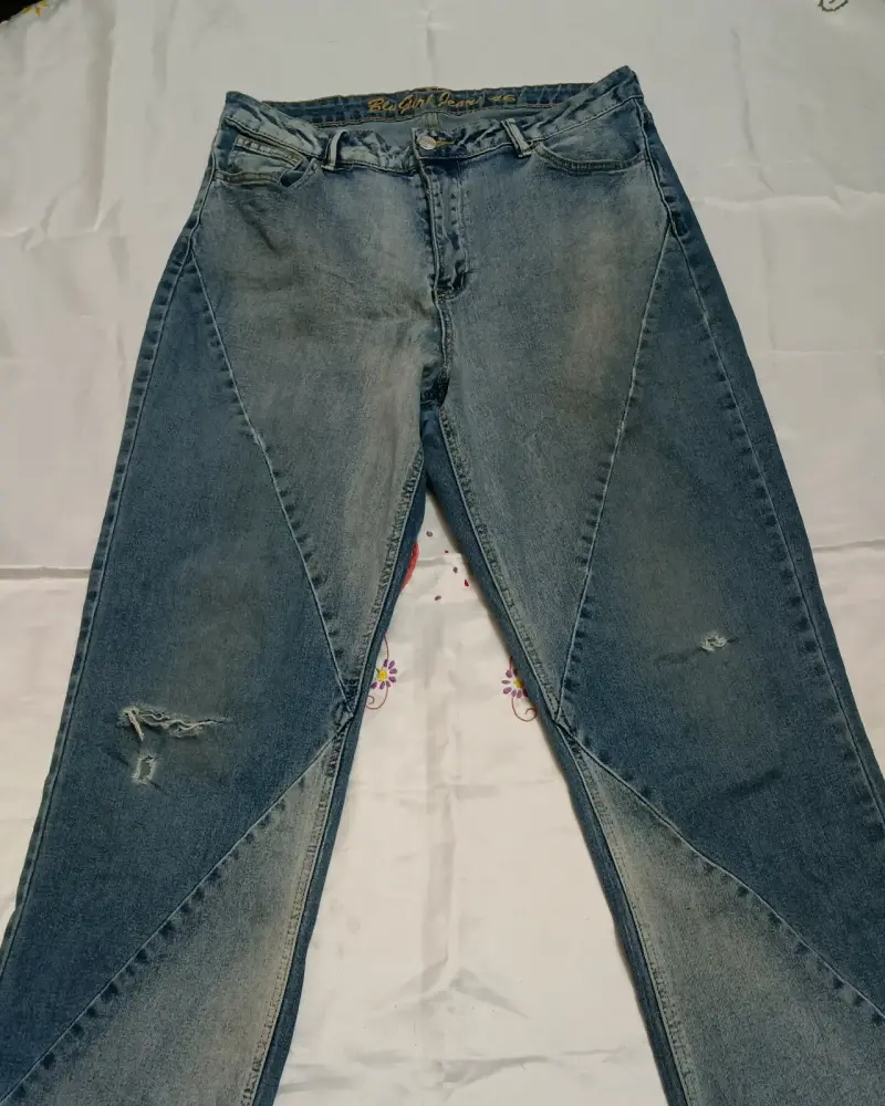Jeans de mujer BluGirl desgastados talla 46 - 2