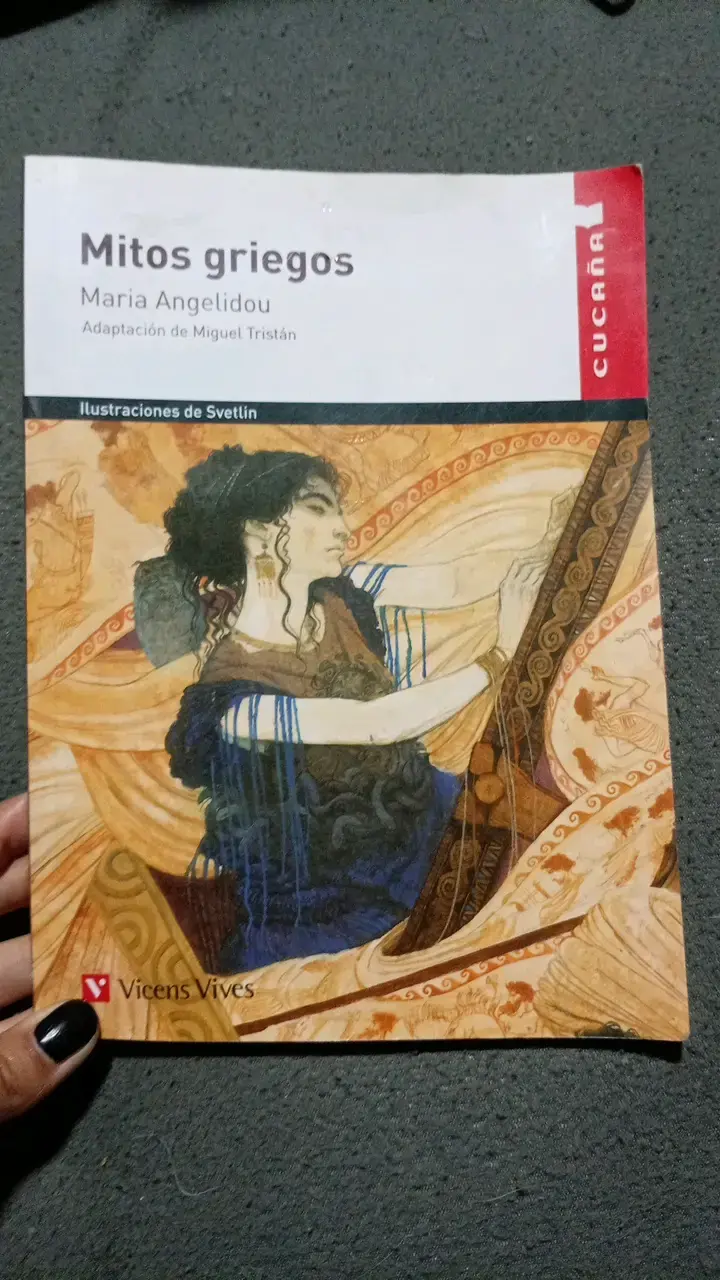 Libro Mitos Griegos de María Angelidou