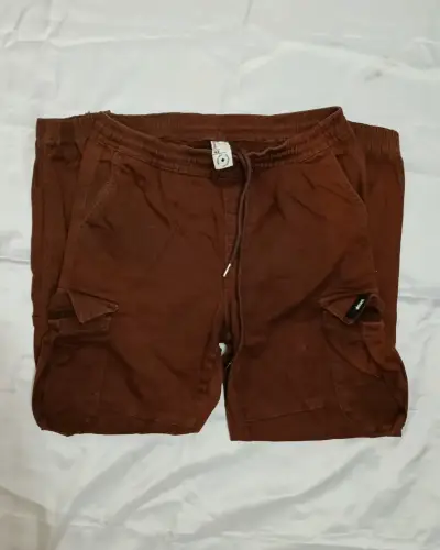 Bermudas cargo marrones para hombre talla 42 - miniatura 1