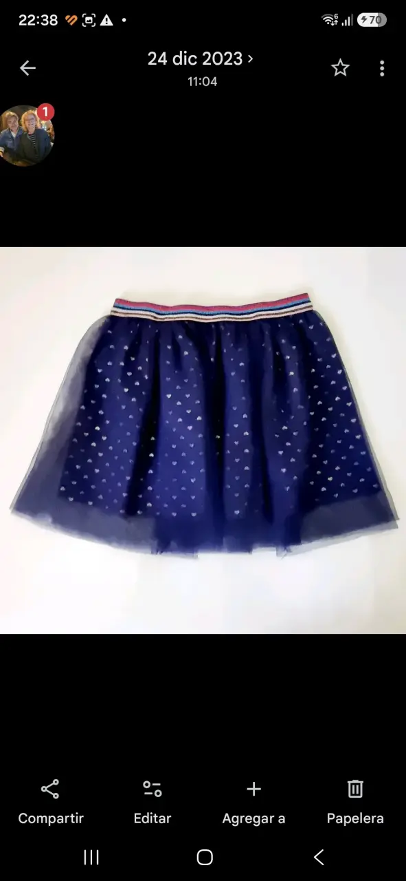 Falda azul con corazones para niña