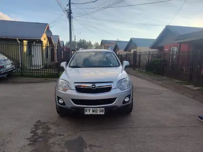 SUV Opel Antara 2013 en buen estado - miniatura 1
