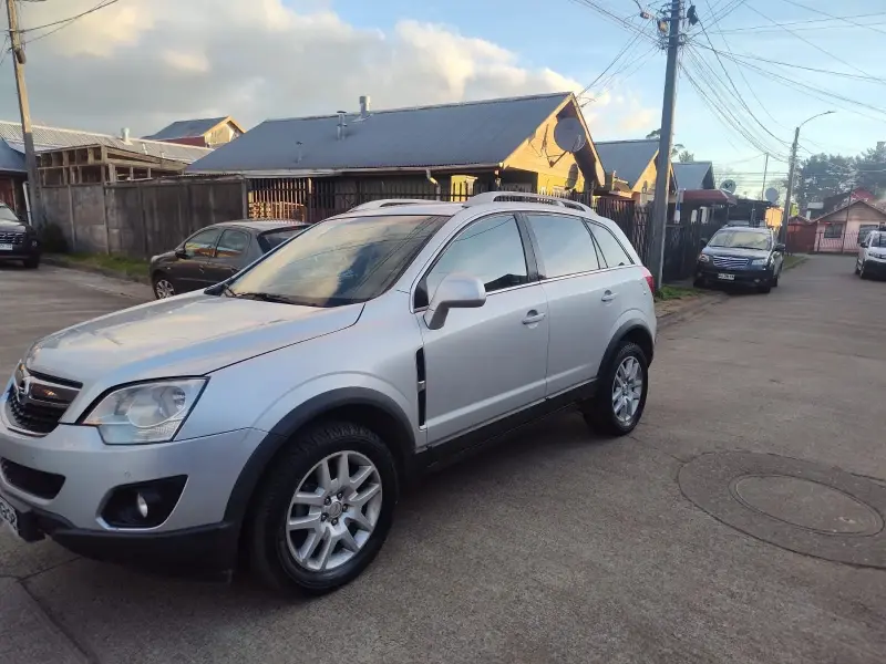 SUV Opel Antara 2013 en buen estado - 2