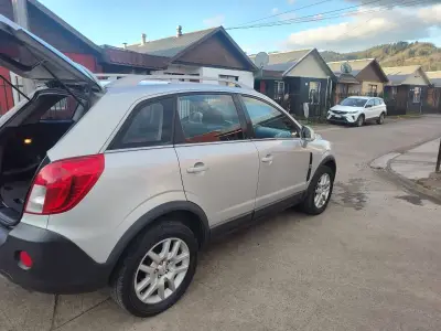 SUV Opel Antara 2013 en buen estado - miniatura 3