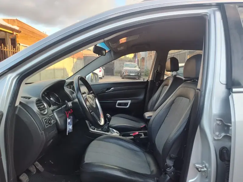 SUV Opel Antara 2013 en buen estado - 6